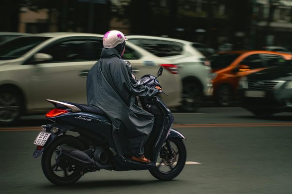 Top Strategies for Effectively Eliminating Hard Water Stains from Your Car"s Paintwork in the UK